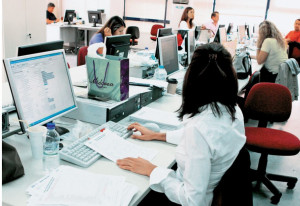 Κακοκαιρία: Ευελιξία για τους δημόσιους υπαλλήλους με ειδική άδεια - Τι ισχύει για τους ιδιωτικούς