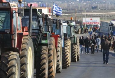 Αγρότες: Εντείνουν τις κινητοποιήσεις-Αποφασίζουν για τη συνάντηση με τον Τσίπρα