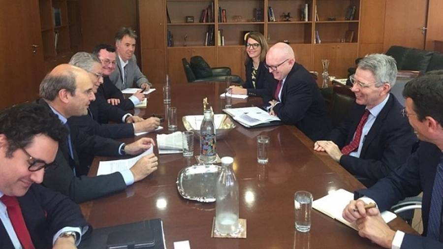 Συνάντηση Χατζηδάκη με τον υφυπουργό Εξωτερικών των ΗΠΑ