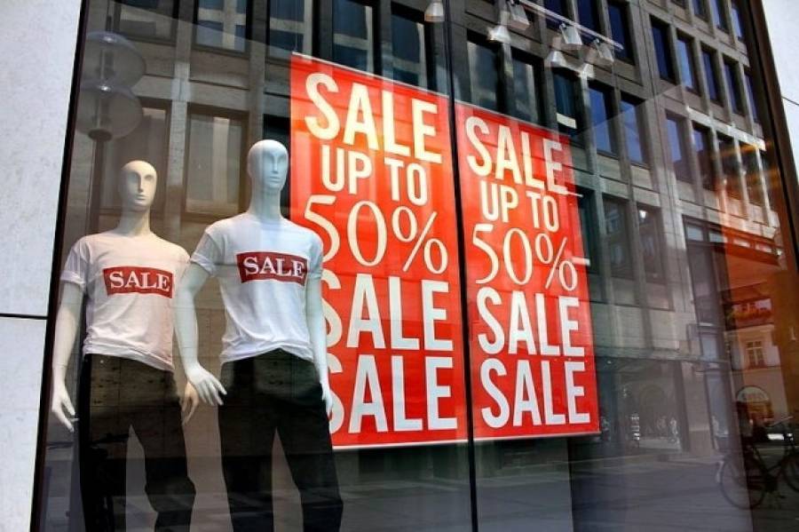 Εκκίνηση των φετινών θερινών εκπτώσεων με προσδοκίες τόνωσης κίνησης-τζίρου