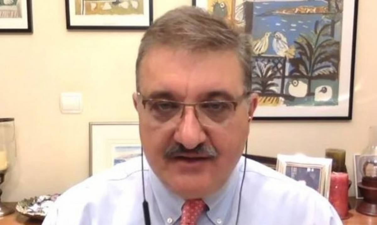 Εξαδάκτυλος: Μετά τις γιορτές μπορεί να μειωθούν κρούσματα και διασωληνωμένοι