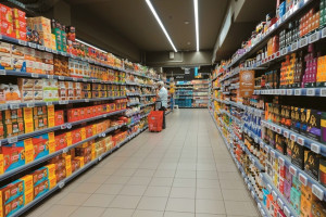 Ακρίβεια: 1.740 προϊόντα με μειωμένες τιμές – Οι κατηγορίες που ξεχωρίζουν