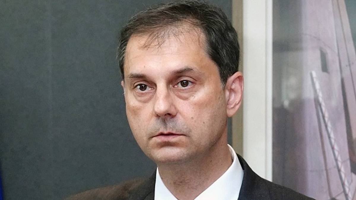 Θεοχάρης: Τι ισχύει για πιστοποιητικό εμβολιασμού και ταξίδια