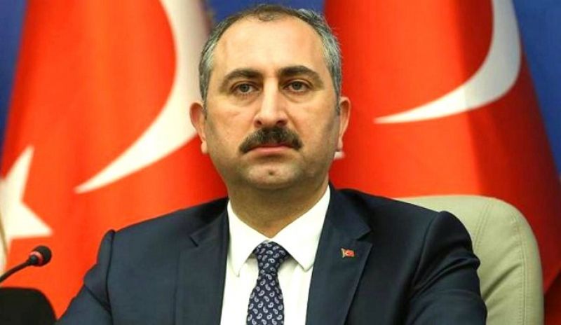 Τουρκία προς Γιούνκερ: Δεν δεχόμαστε εντολές για τους Έλληνες στρατιωτικούς