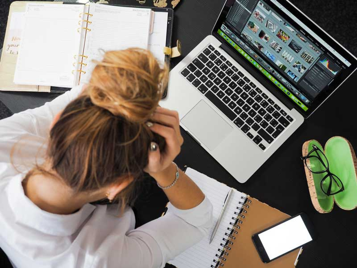 Το εργασιακό burnout κοστίζει δισεκατομμύρια στην οικονομία-Τι δείχνει νέα έρευνα