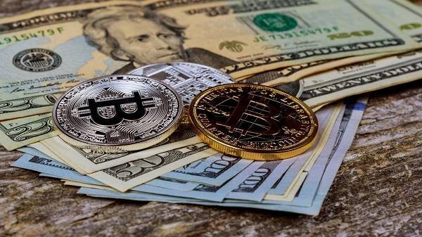 Bitcoin: Νέο ιστορικό υψηλό στα 66.927 δολάρια