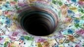 Σε "ελεύθερη πτώση" τα φορολογικά έσοδα του εξαμήνου
