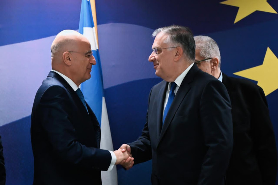 Υπεγράφη το πρόγραμμα «Θώραξ» από τους Υπουργούς Άμυνας και Ανάπτυξης