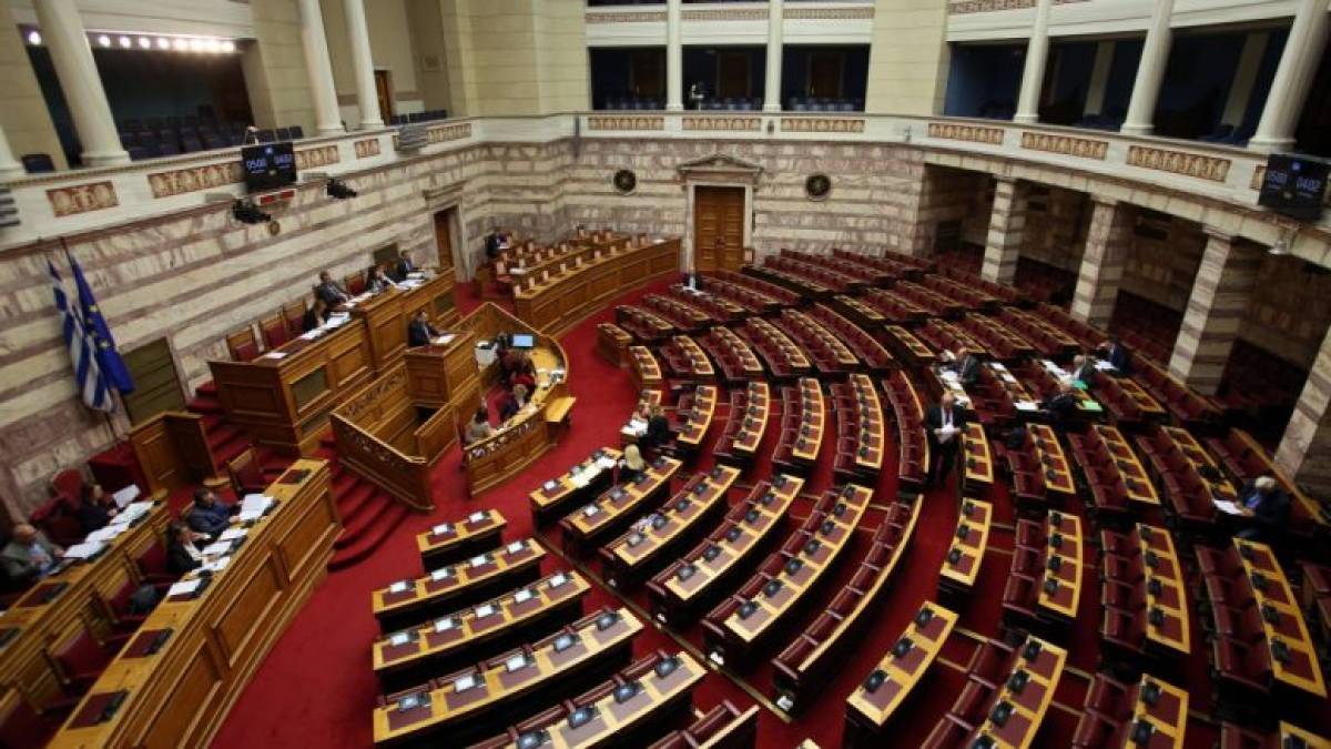 Ψηφίσθηκαν οι ενεργειακές συμβάσεις με ΗΑΕ και Ινδία