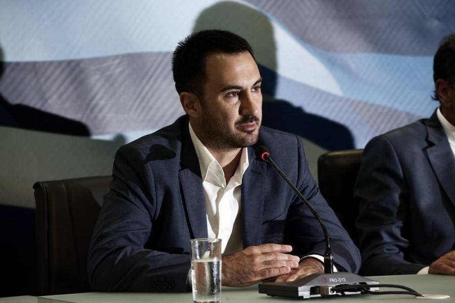Χαρίτσης: Βγαίνουμε από τα μνημόνια με την κοινωνία όρθια