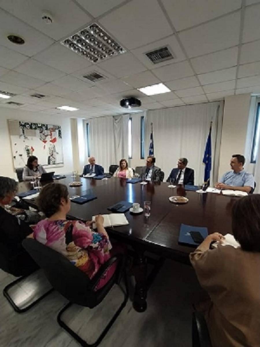 ΕΣΕΕ: Επαφές με Κεραμέως για ν/σ επαγγελματικής κατάρτισης