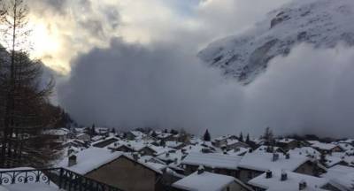 Ελβετία: Χιονοστιβάδα καταπλάκωσε «αρκετούς ανθρώπους»
