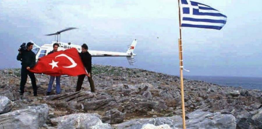 Ίμια: Όταν δημοσιογράφοι της Χουριέτ υπέστειλαν την ελληνική σημαία