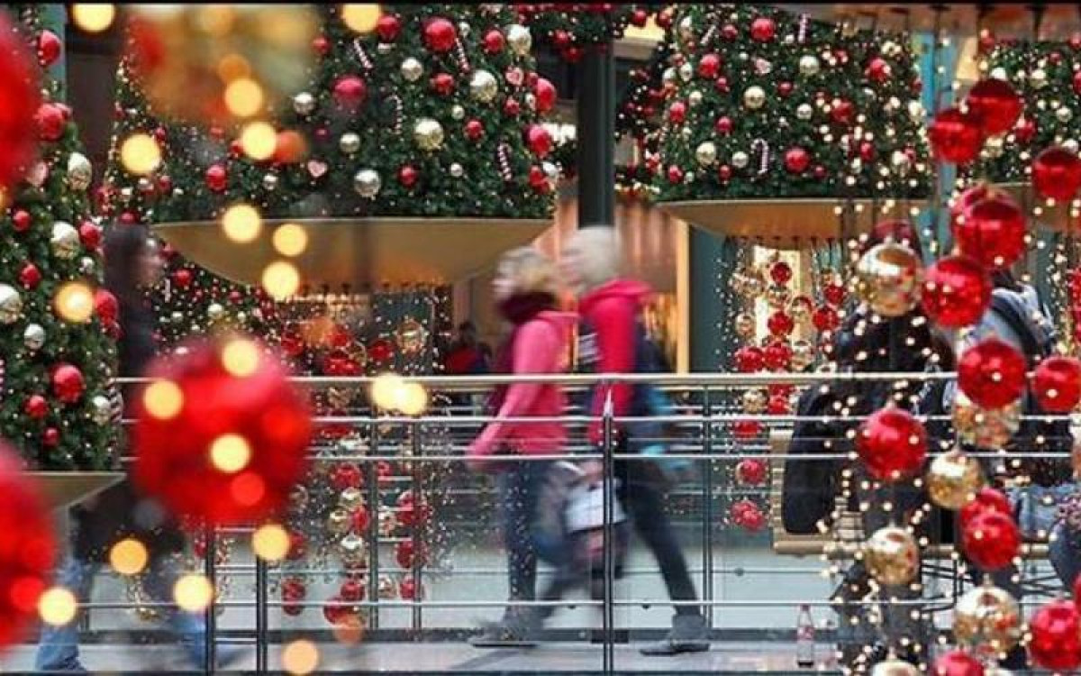 Χριστούγεννα 2022: Το εορταστικό ωράριο των καταστημάτων