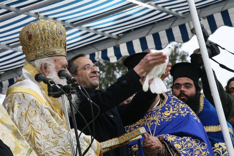 Αντώνης Σαμαράς: Με τη βοήθεια του Θεού θα τα καταφέρουμε
