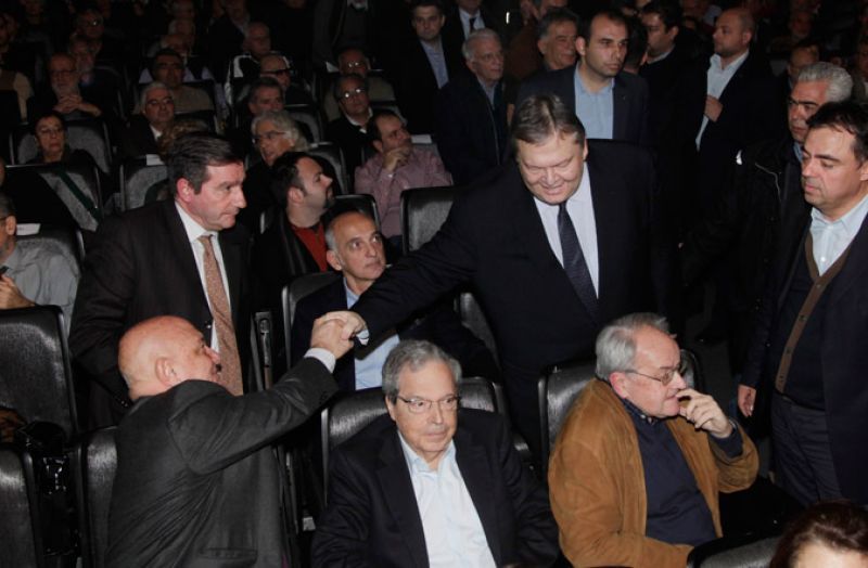 Μάδησε η... "Ελιά" αποχωρούν οι "58"