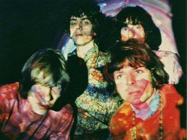 Ποια ήταν η Emily Play, το κορίτσι που έκανε τους Pink Floyd διάσημους