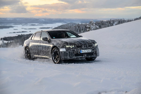 Τεχνολογικό άλμα για τη νέα BMW i3: τελικές ρυθμίσεις στο πλαίσιο των δοκιμών δυναμικής οδήγησης του sedan της Neue Klasse στο Arjeplog