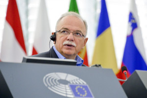 Παπαδημούλης: Όνειρο εαρινής νυκτός το σενάριο αυτοδυναμίας της ΝΔ