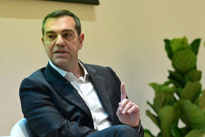 Τσιόδρας για Τσίπρα: Να ζητήσει συγνώμη απ'όσους «κρέμασε» στα μανταλάκια