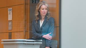 Σκάνδαλο Theranos: Ένοχη η Ελίζαμπεθ Χολμς