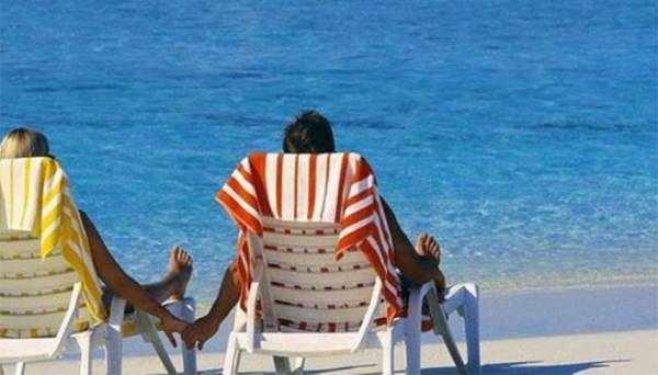 ΟΑΕΔ- Κοινωνικός τουρισμός: Ενεργοποιήθηκαν 60.000 επιταγές το τρίμηνο Αυγούστου-Οκτωβρίου