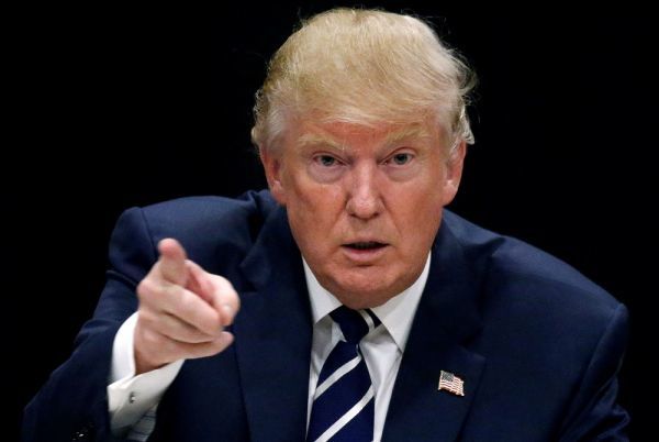 Τραμπ: Να σταματήσει κάθε δημοσίευση του «Fire and Fury»!