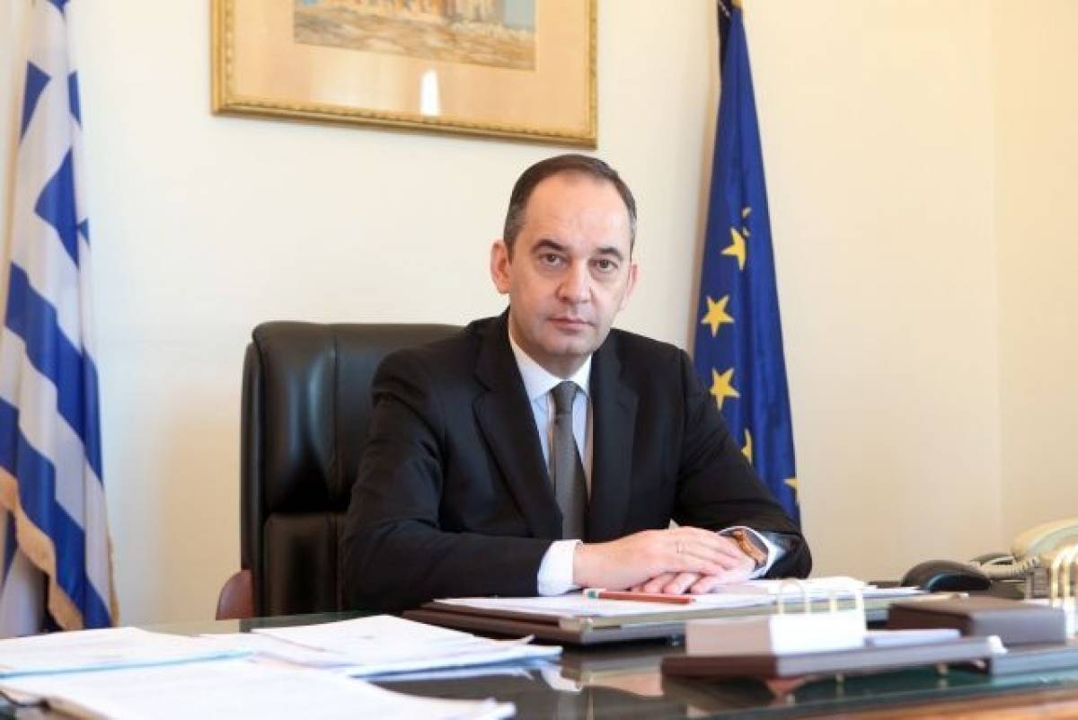 Πλακιωτάκης: Υπέρ της εφαρμογής αυστηρών περιβαλλοντικών κανόνων στην παγκόσμια ναυτιλία