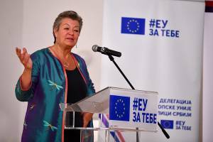 Τελεσίγραφο από Γιόχανσον: Δεν είναι αποδεκτές οι επαναπροωθήσεις μεταναστών