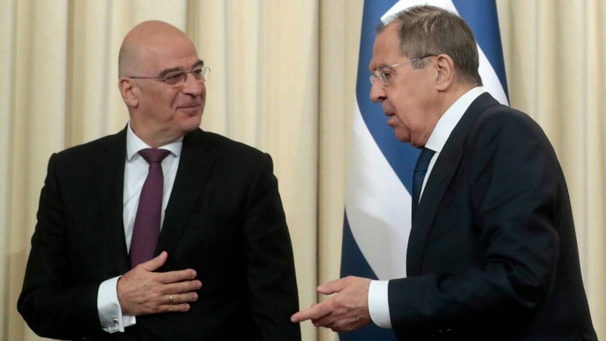 Δένδιας-Λαβρόφ: Εκκίνηση συνομιλιών σε θερμό κλίμα