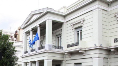 ΥΠΕΞ: Να αναχωρήσουν άμεσα οι Έλληνες πολίτες από την Ουκρανία