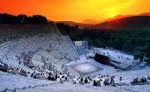 Φεστιβάλ Αθηνών: Ραντεβού με το ελληνικό τραγούδι σε Επίδαυρο &amp; Ηρώδειο