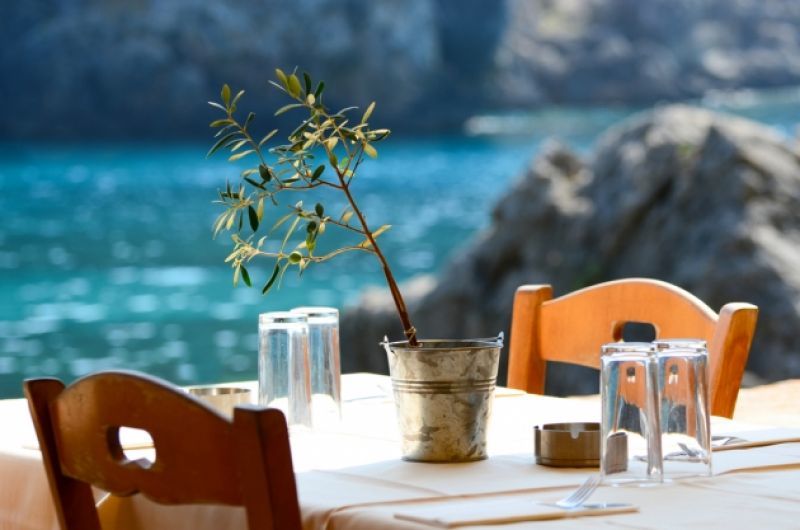 Ζει και βασιλεύει η φοροδιαφυγή στις τουριστικές περιοχές