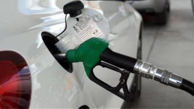 Μείωση της φορολόγησης των καυσίμων ζητεί η ΠΟΠΕΚ