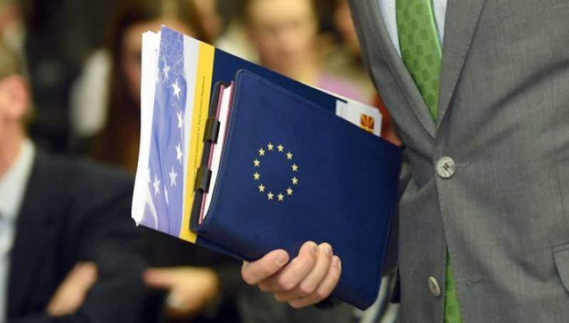 Αναβλήθηκε η αποψινή τηλεδιάσκεψη με τους θεσμούς