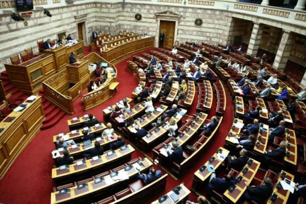 Υπέρ της άρσης ασυλίας Λοβέρδου ψήφισε η Βουλή