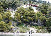 Πολύ μεγάλες απώλειες στις τιμές εξοχικών κατοικιών - 50.000 ακίνητα αναξιοποίητα