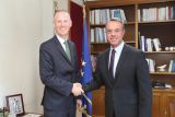 Για ενίσχυση των επενδύσεων στην Ελλάδα συζήτησαν Σταϊκούρας-αντιπρόεδρος ΕΤΕπ
