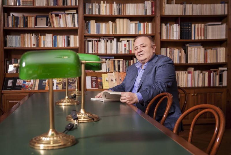Μπούμπουρας: «Δεν υπάρχει Έλληνας που δεν αισθάνεται μοναξιά στο εξωτερικό»