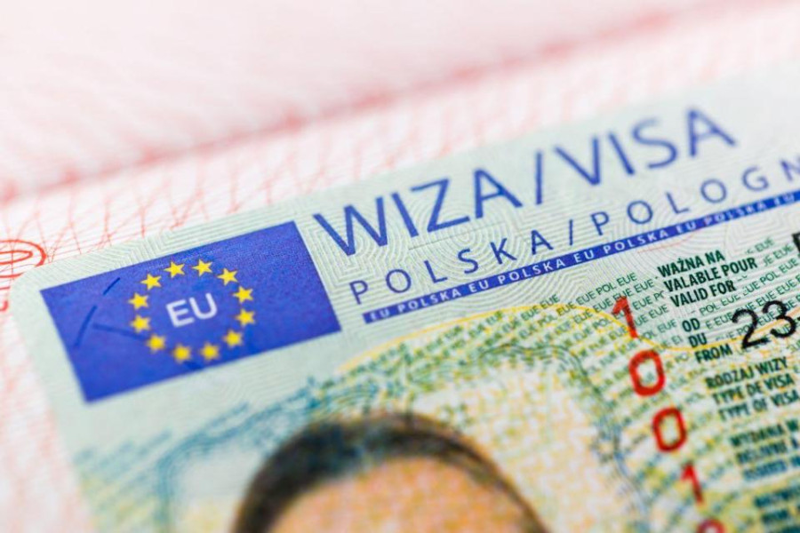 Πολωνία: Η κυβέρνηση πουλούσε βίζες σε χιλιάδες μετανάστες