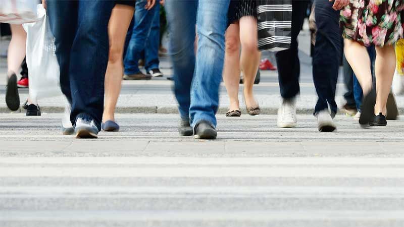 Δημογραφικό SOS: Ο ελληνικός πληθυσμός γερνάει ταχύτερα από τις προβλέψεις