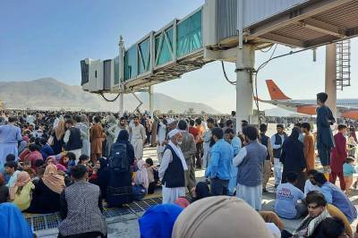 Αεροδρόμιο Καμπούλ: Παραμένει το χάος-Eπτά νεκροί Αφγανοί