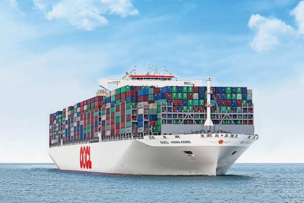 Η OOCL παραγγέλνει δέκα «πράσινα» πλοία