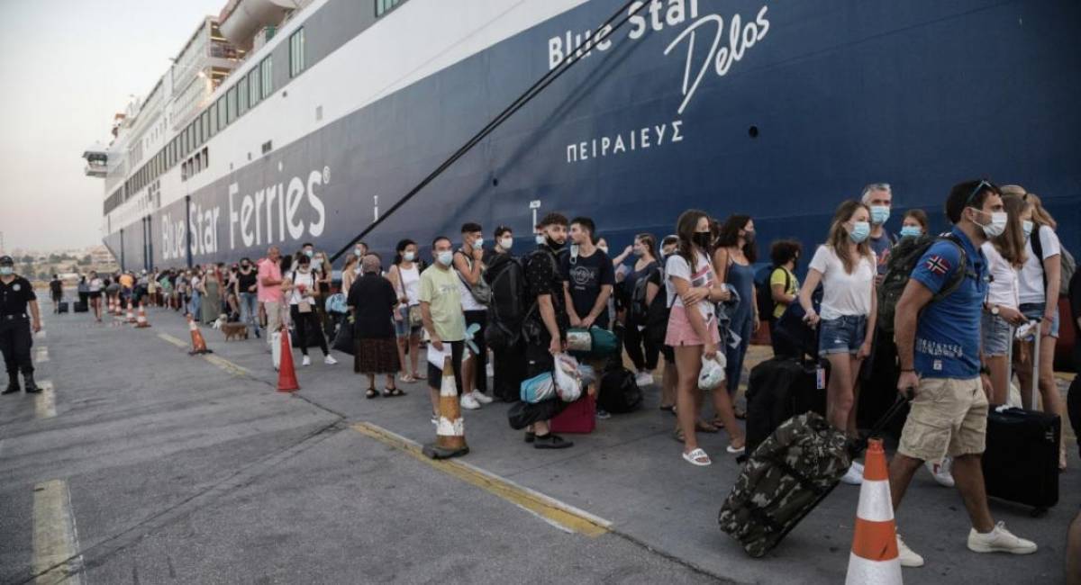 Συνεχίζεται η φυγή των εκδρομέων του Αυγούστου