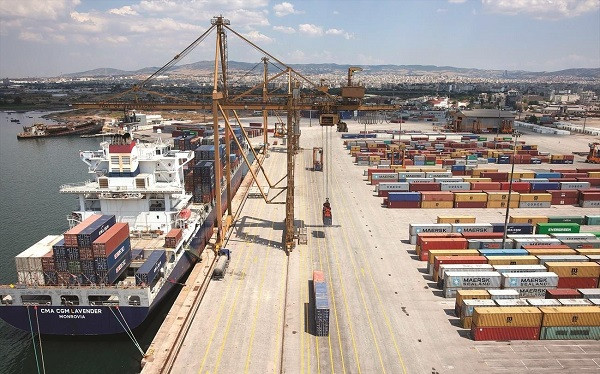 ΟΛΘ: Εβδομαδιαίο δρομολόγιο πλοίου εμπορευματοκιβωτίων με λιμάνια της Β. Ευρώπης