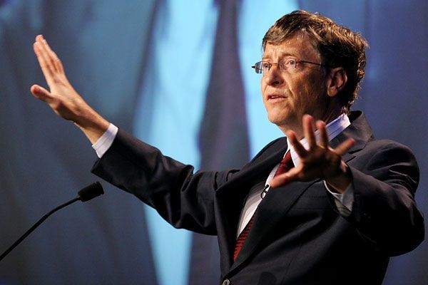 Να παραιτηθεί ο Bill Gates ζητούν τρεις κορυφαίοι επενδυτές της Microsoft