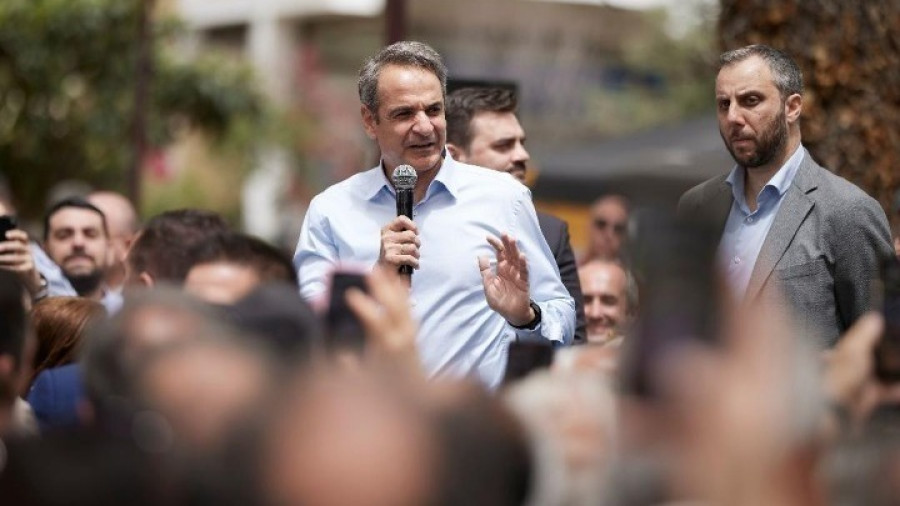 H «χειρουργική» καμπάνια της ΝΔ, η αισιοδοξία του Μαξίμου και οι προειδοποιήσεις των επιφυλακτικών
