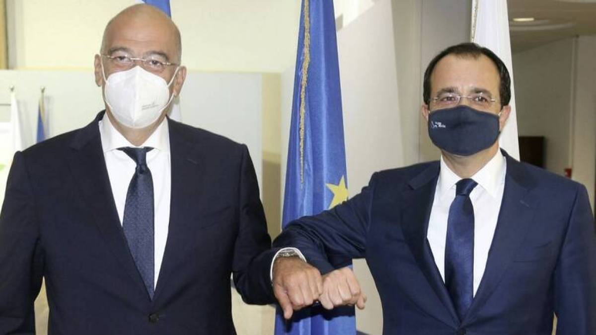 Συνάντηση Χριστοδουλίδη - Δένδια, με φόντο το Κυπριακό
