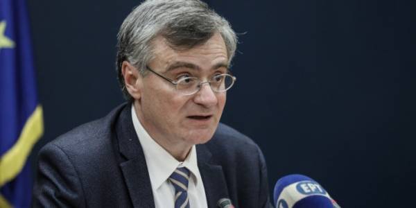 Τσιόδρας-Χαρδαλιάς: Δεν είναι ακόμα καιρός να αρθούν τα μέτρα