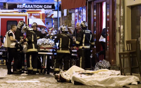Επέτειος δύο χρόνων από τις τρομοκρατικές επιθέσεις στο Παρίσι